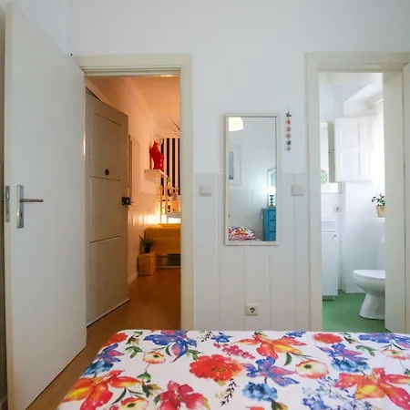 Cool In Center Appartement Lissabon