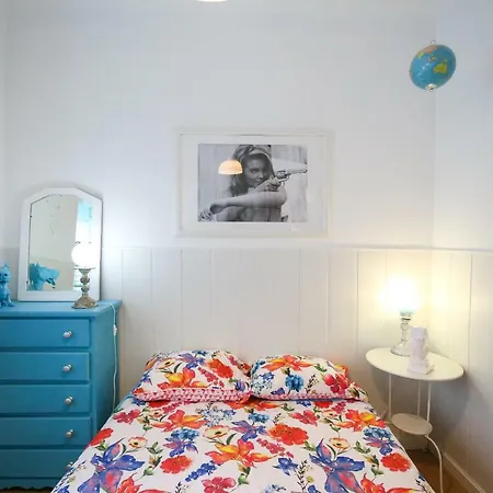 Apartment Cool In Center Lisbon